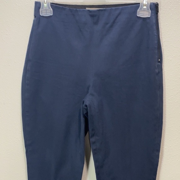 Everlane The Curvy Side-Zip Stretch Cotton Pant in navy blue - Picture 5 of 14